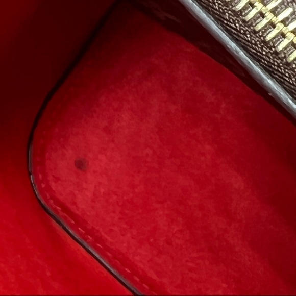 SOLD Louis Vuitton NeoNoe MM in Poppy Red - Picture 10 of 13